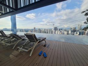 Lucentia Residence World Class Facilities Apartment Infinity Pool Stunning View